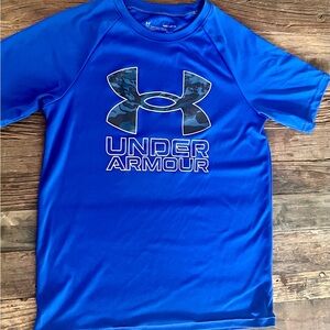 Boys Youth Medium Under Armour Shirt